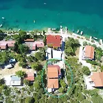 Apartman Karmela