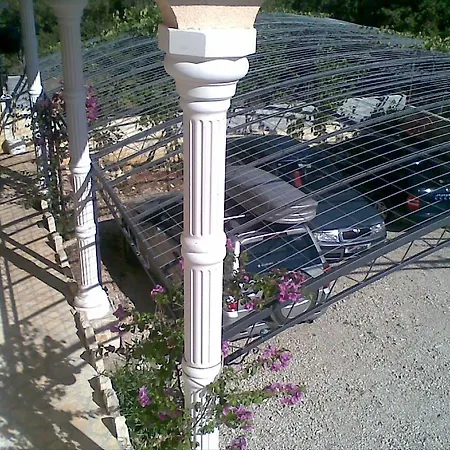 Apartment Karmela *