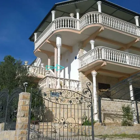 Apartment Karmela *