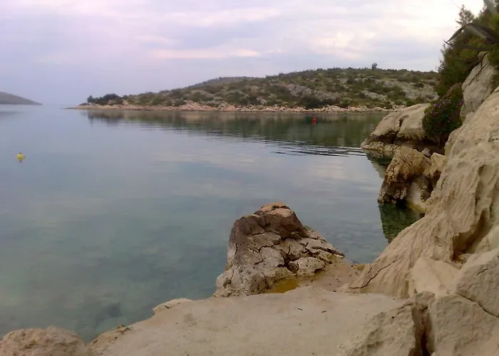 Karmela Apartman Grebastica